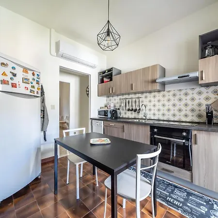 La Maison De Provence - *